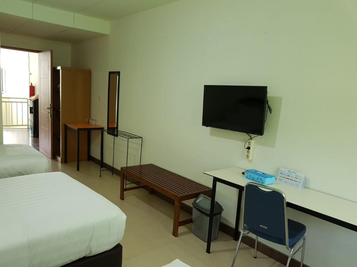 Hotel Larensia ラブハン・バジョ 部屋 写真